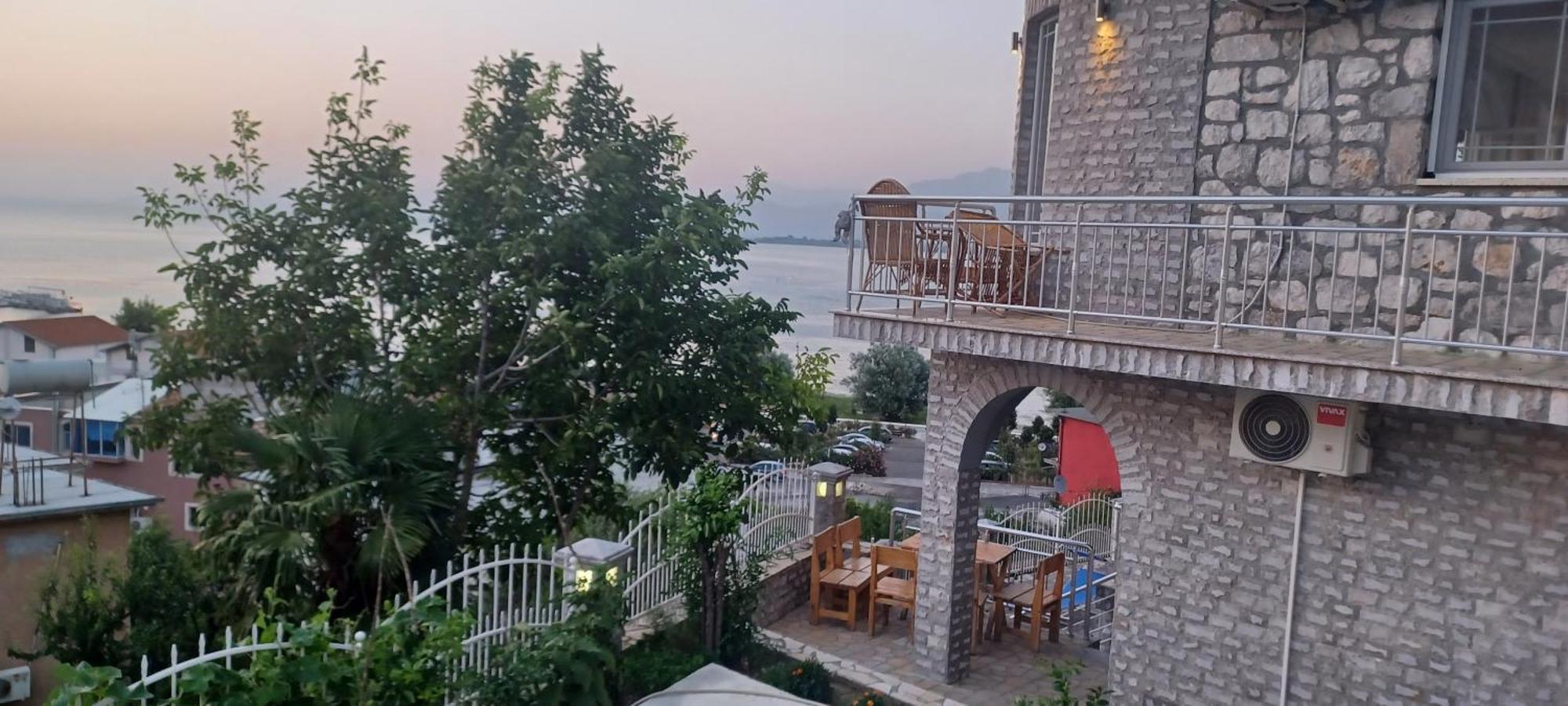 Hyka Stone House Shkoder Bed & Breakfast Екстериор снимка