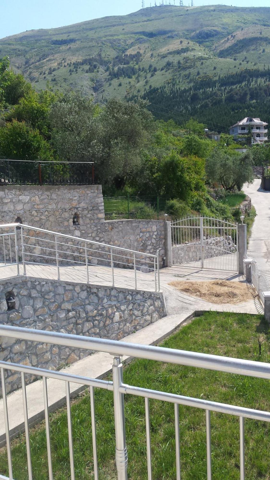 Hyka Stone House Shkoder Bed & Breakfast Екстериор снимка