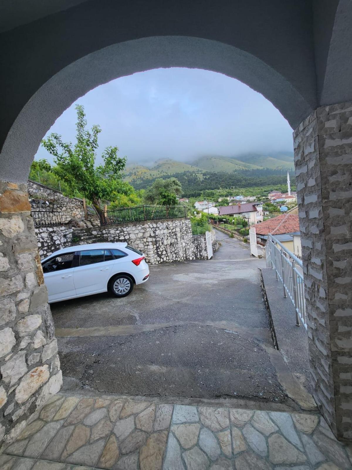 Hyka Stone House Shkoder Bed & Breakfast Екстериор снимка