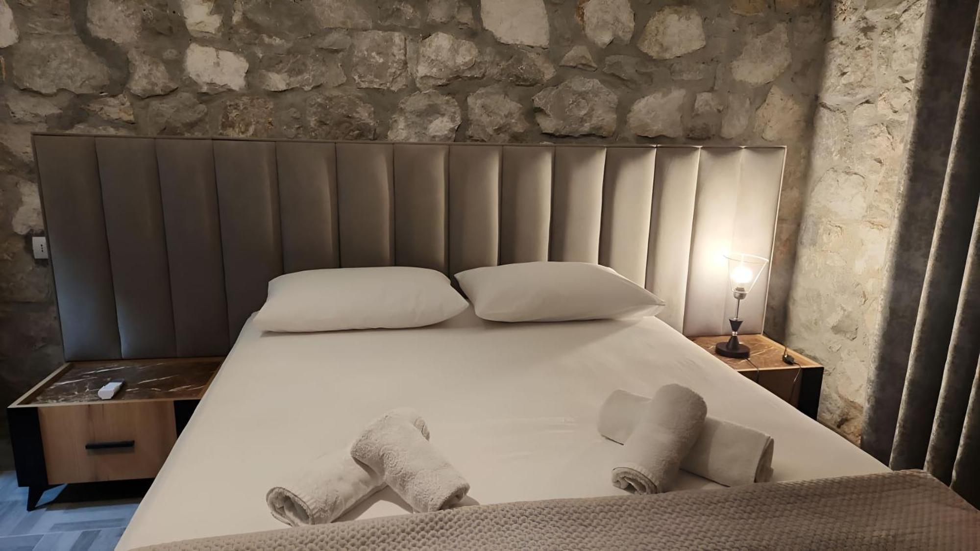 Hyka Stone House Shkoder Bed & Breakfast Екстериор снимка